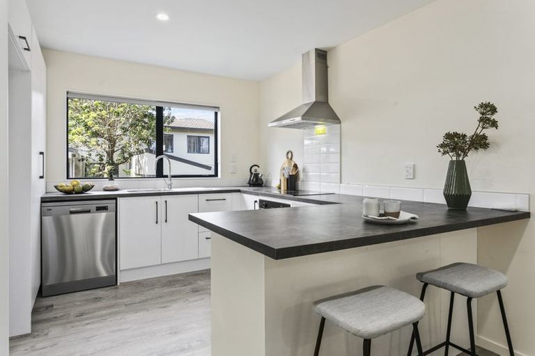 Photo of property in 11/548 Albany Highway, Albany, Auckland, 0632