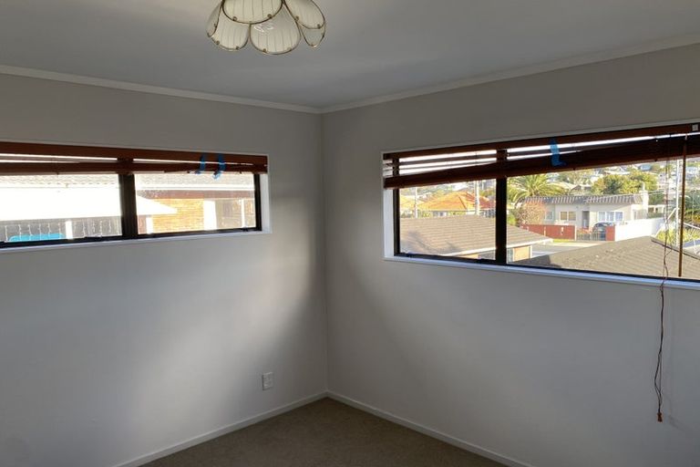 Photo of property in 1/138 Nile Road, Milford, Auckland, 0620