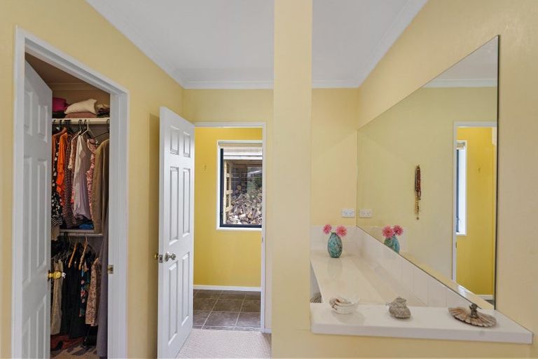 Photo of property in 761 State Highway 1, Te Horo, Otaki, 5581