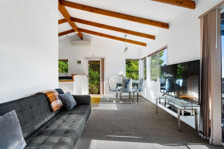 Photo of property in 94 Milton Road, Bluff Hill, Napier, 4110