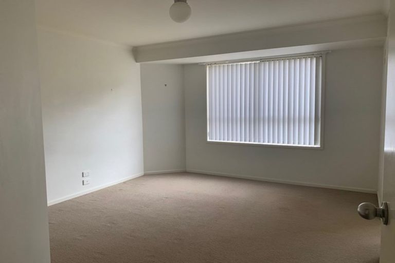 Photo of property in 103 Oraha Road, Kumeu, 0892