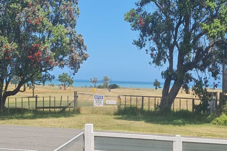 Photo of property in 16 Egmont Street, Patea, 4520