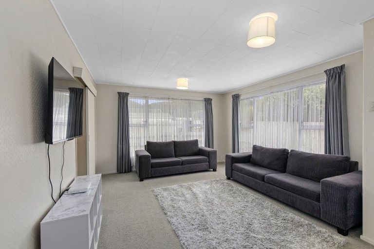 Photo of property in 89a Main Road, Wainuiomata, Lower Hutt, 5014