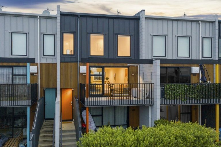 Photo of property in 24 Alexander Willis Crescent, Hobsonville, Auckland, 0616