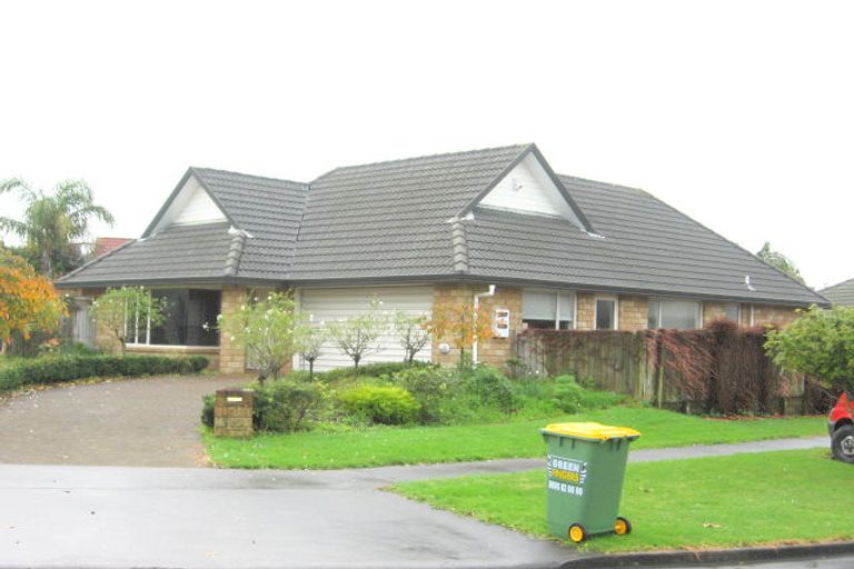 Photo of property in 2/12 Nakhle Place, Manurewa, Auckland, 2105