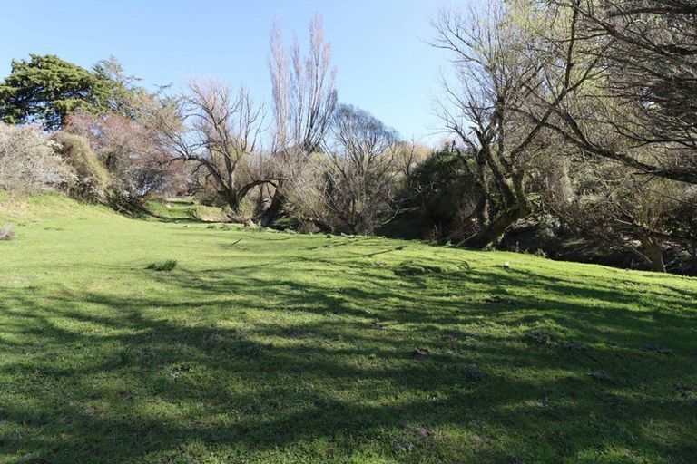 Photo of property in 1395 Opaki Kaiparoro Road, Mauriceville, Masterton, 5882