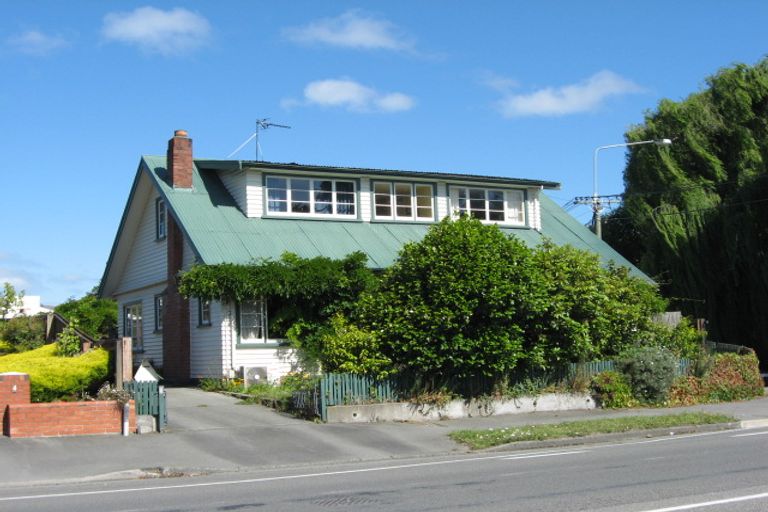 Photo of property in 2 Ensors Road, Opawa, Christchurch, 8023