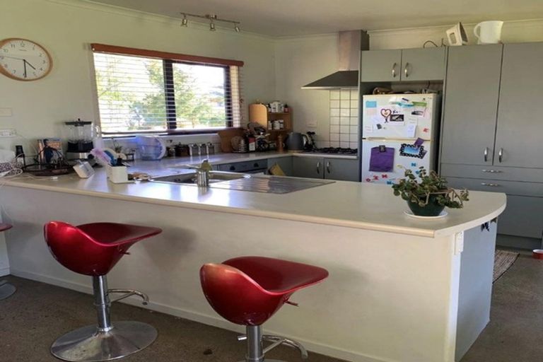 Photo of property in 10 Ruataniwha Drive, Collingwood, 7073