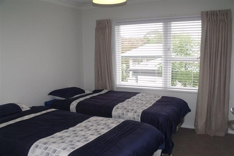 Photo of property in 2 Lovat Street, Havelock North, 4130