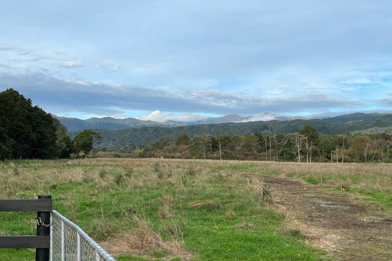 Photo of property in 31 Riveredge Terrace, Ohau, Levin, 5570