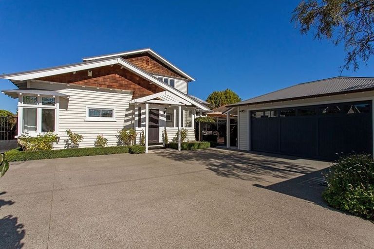 Photo of property in 112 Knowles Street, St Albans, Christchurch, 8052
