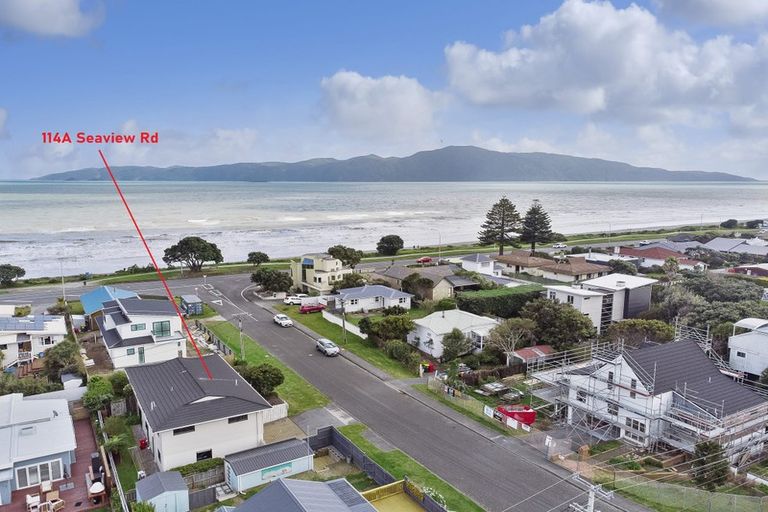 Photo of property in 114a Seaview Road, Paraparaumu Beach, Paraparaumu, 5032