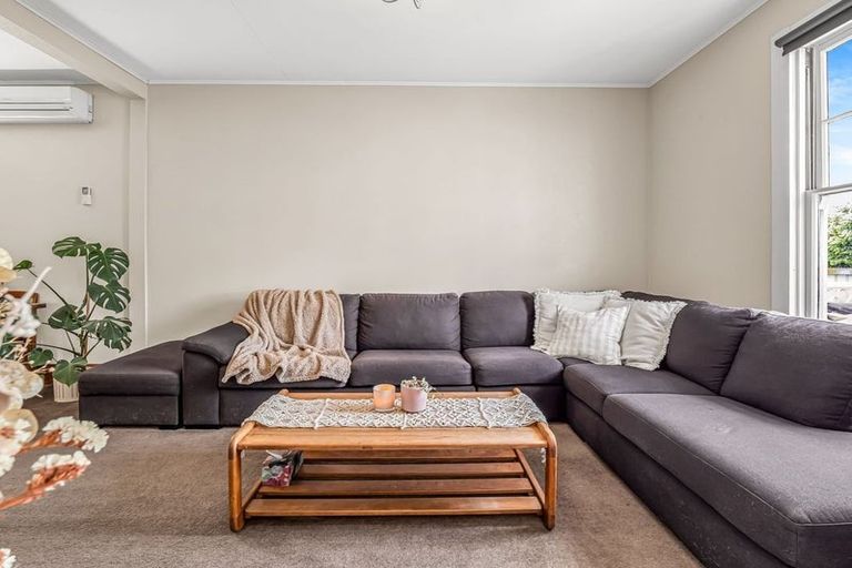 Photo of property in 13 Carlisle Street, Milson, Palmerston North, 4414