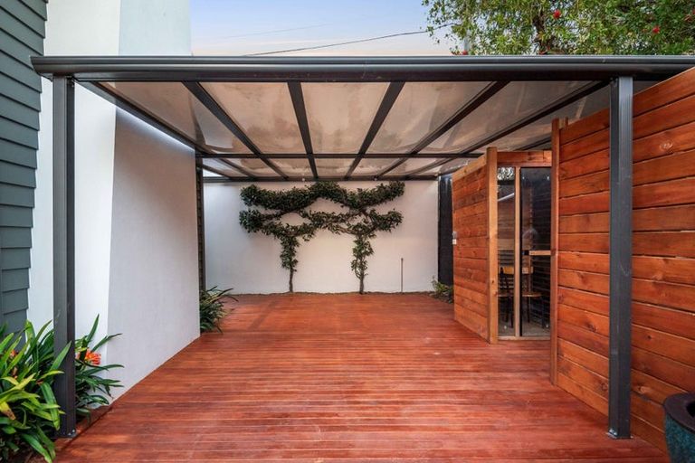 Photo of property in 57 St Leonards Road, Mount Eden, Auckland, 1024