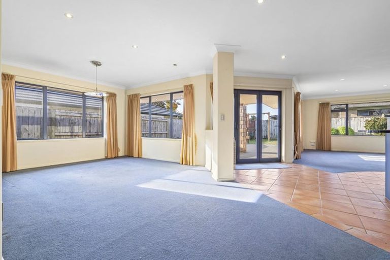 Photo of property in 8 Oldfield Court, Huntington, Hamilton, 3210