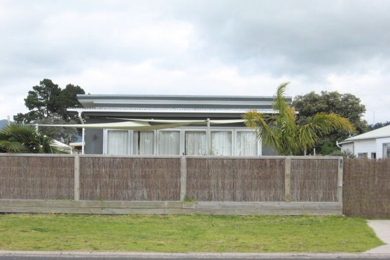 Photo of property in 223b Ocean Road, Whangamata, 3620