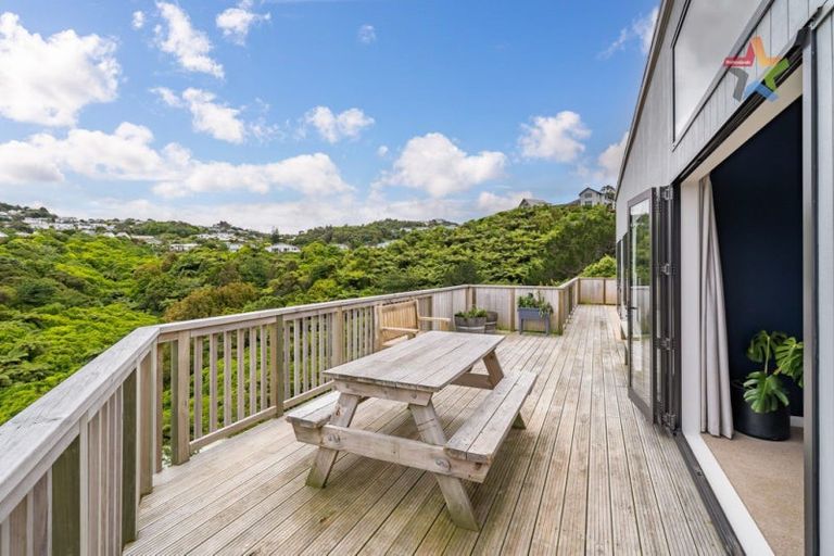 Photo of property in 9 Mulberry Street, Maungaraki, Lower Hutt, 5010