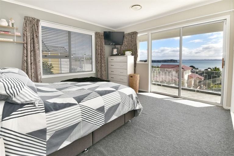 Photo of property in 972 Whangaparaoa Road, Manly, Whangaparaoa, 0930
