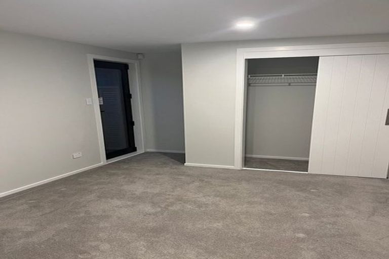 Photo of property in 1/101 Rongotai Road, Wellington, 6022