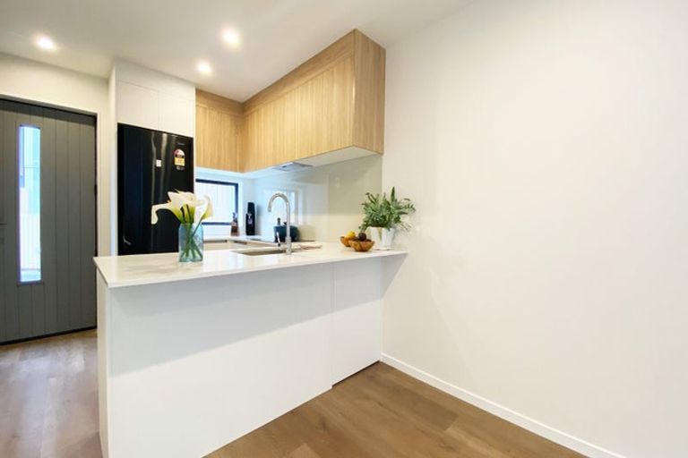 Photo of property in 3/327 Glengarry Road, Glen Eden, Auckland, 0602