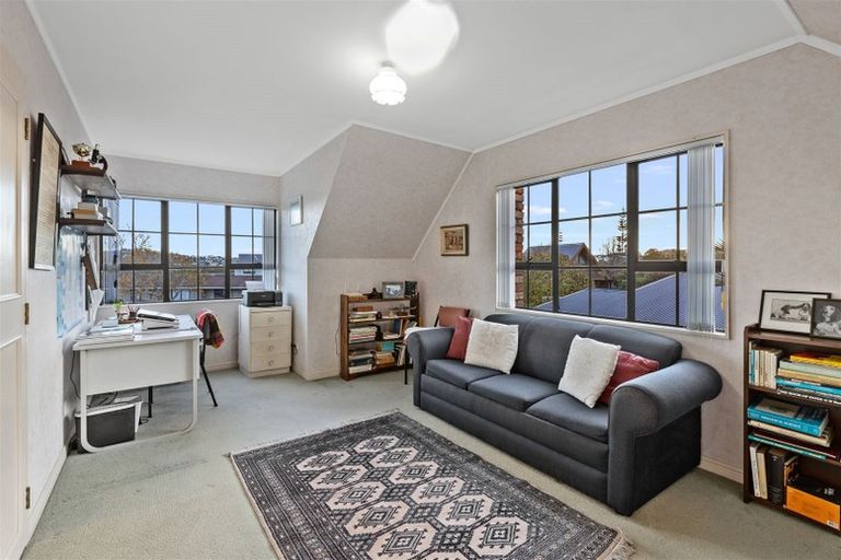 Photo of property in 42 Maygrove Drive, Orewa, 0931