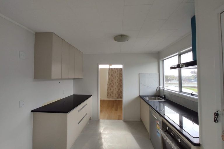 Photo of property in 1 Blanche Way, Half Moon Bay, Auckland, 2012