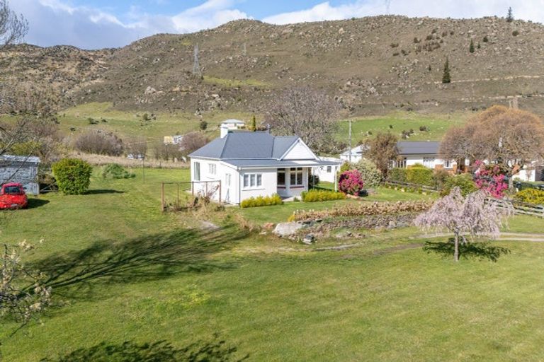 Photo of property in 102 Roxburgh East Road, Roxburgh East, Roxburgh, 9571