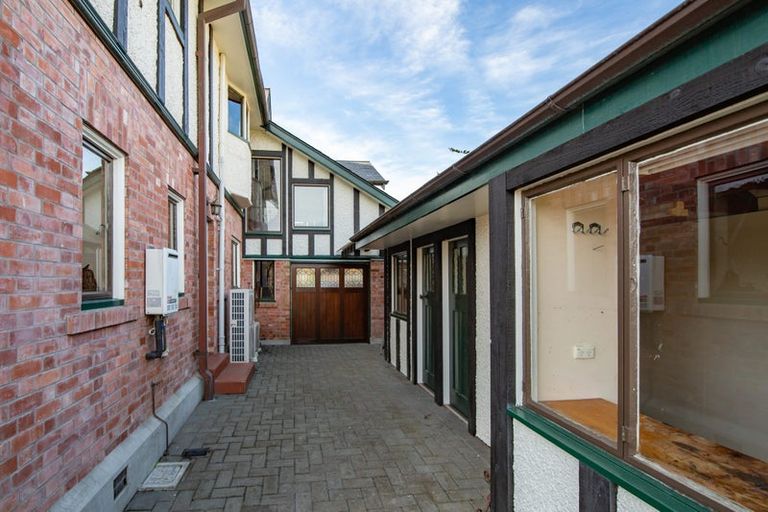 Photo of property in 283 Papanui Road, Merivale, Christchurch, 8052