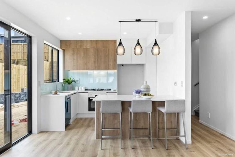 Photo of property in 14 Melgran Avenue, Papakura, 2110