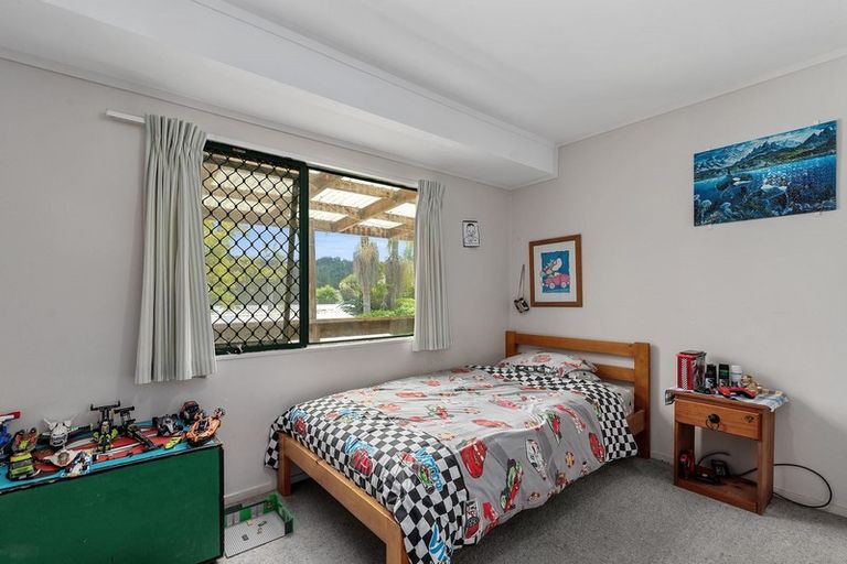 Photo of property in 17 Okura River Road, Okura, Albany, 0792