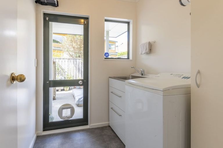 Photo of property in 203 Westchester Drive, Churton Park, Wellington, 6037