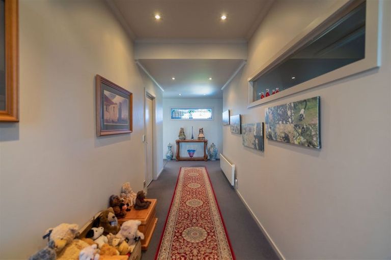 Photo of property in 12 Tawera Place, Te Anau, 9679