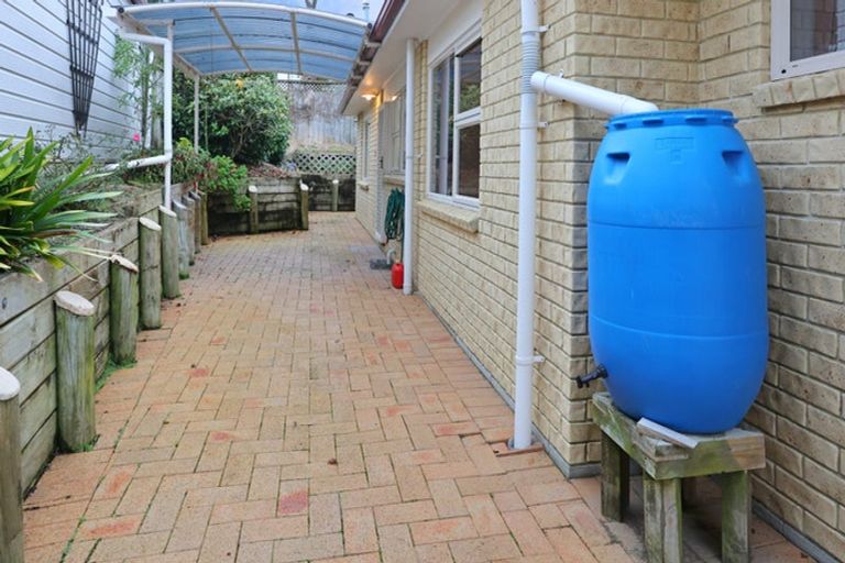 Photo of property in 139a Flanshaw Road, Te Atatu South, Auckland, 0610