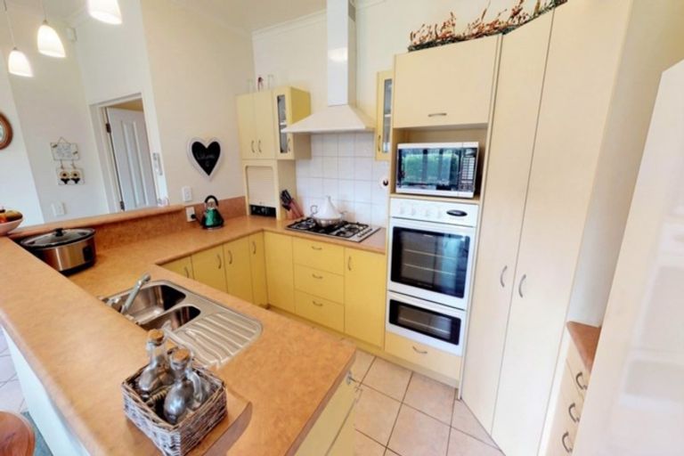 Photo of property in 6 Hillcrest Lane, Levin, 5510