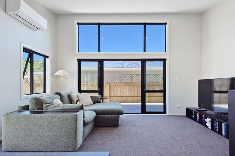 Photo of property in 13-15 Gillespie Street, Taita, Lower Hutt, 5011