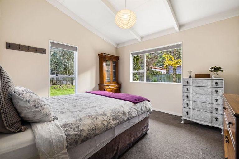 Photo of property in 31 Sumnervale Drive, Sumner, Christchurch, 8081