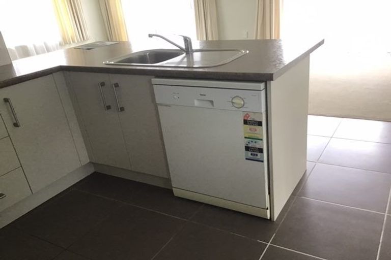 Photo of property in 114 Porchester Road, Papakura, 2110