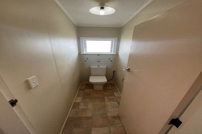 Photo of property in 634 Queen Street East, Levin, 5510