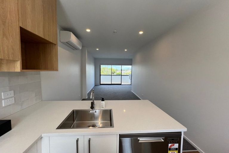 Photo of property in 2/30 Bowater Place, Manurewa, Auckland, 2102