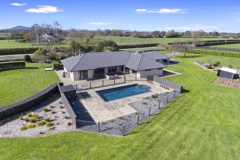 Photo of property in 100 Hooker Road, Tamahere, Hamilton, 3283