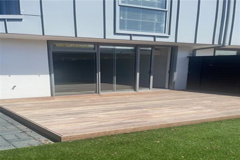 Photo of property in 31 Oxley Avenue, St Albans, Christchurch, 8014