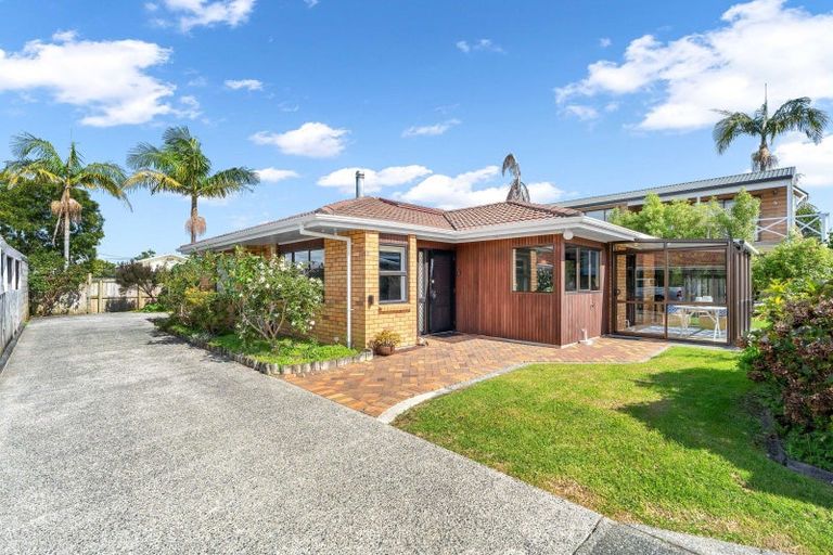 Photo of property in 8a Deveron Street, Regent, Whangarei, 0112