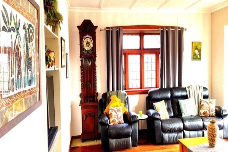 Photo of property in 17 Kawatiri Avenue, Gonville, Whanganui, 4501