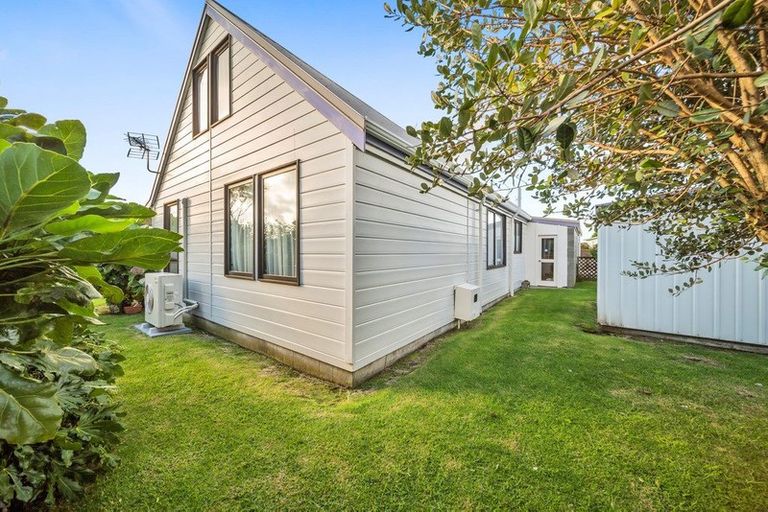 Photo of property in 44a Lantana Avenue, Bell Block, New Plymouth, 4312
