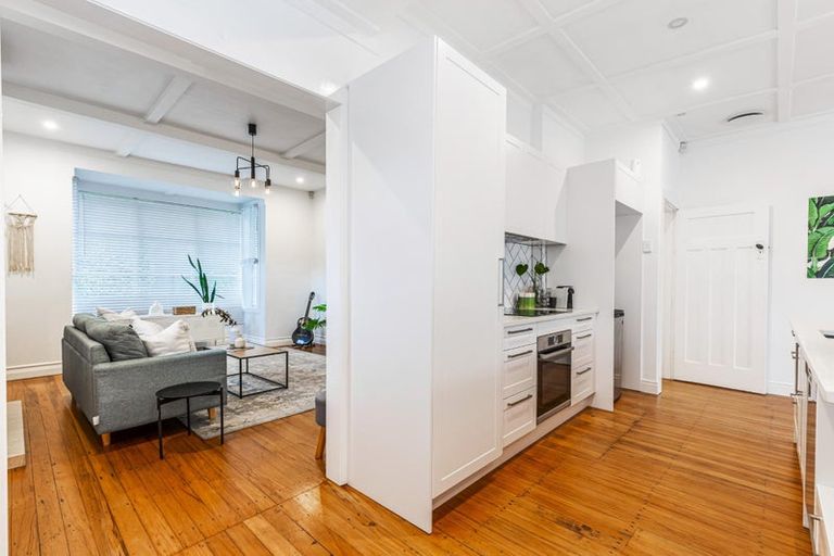 Photo of property in 1/93 Seabrook Avenue, New Lynn, Auckland, 0600