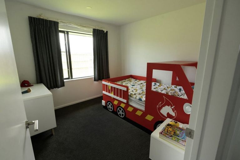 Photo of property in 119 Shillingford Boulevard, Rolleston, 7615