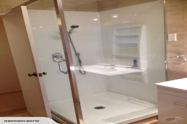 Photo of property in 24 Dianne Louise Drive, Half Moon Bay, Auckland, 2012