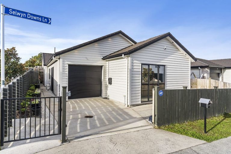 Photo of property in 22 Selwyn Downs Lane, Opaheke, Papakura, 2113