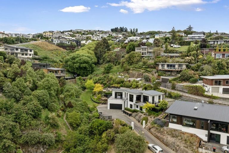 Photo of property in 16 Iles Lane, Cashmere, Christchurch, 8022