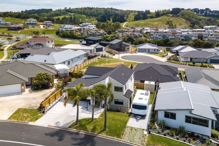 Photo of property in 3 Schooner Avenue, Snells Beach, 0920